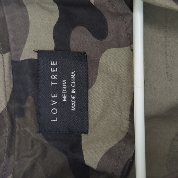 Love Tree Camo Utility Jacket Adjustable Waist Full Zip Size Medium - Picture 2 of 7
